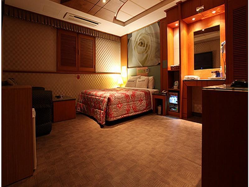 Rampart Hotel Suwon Bagian luar foto
